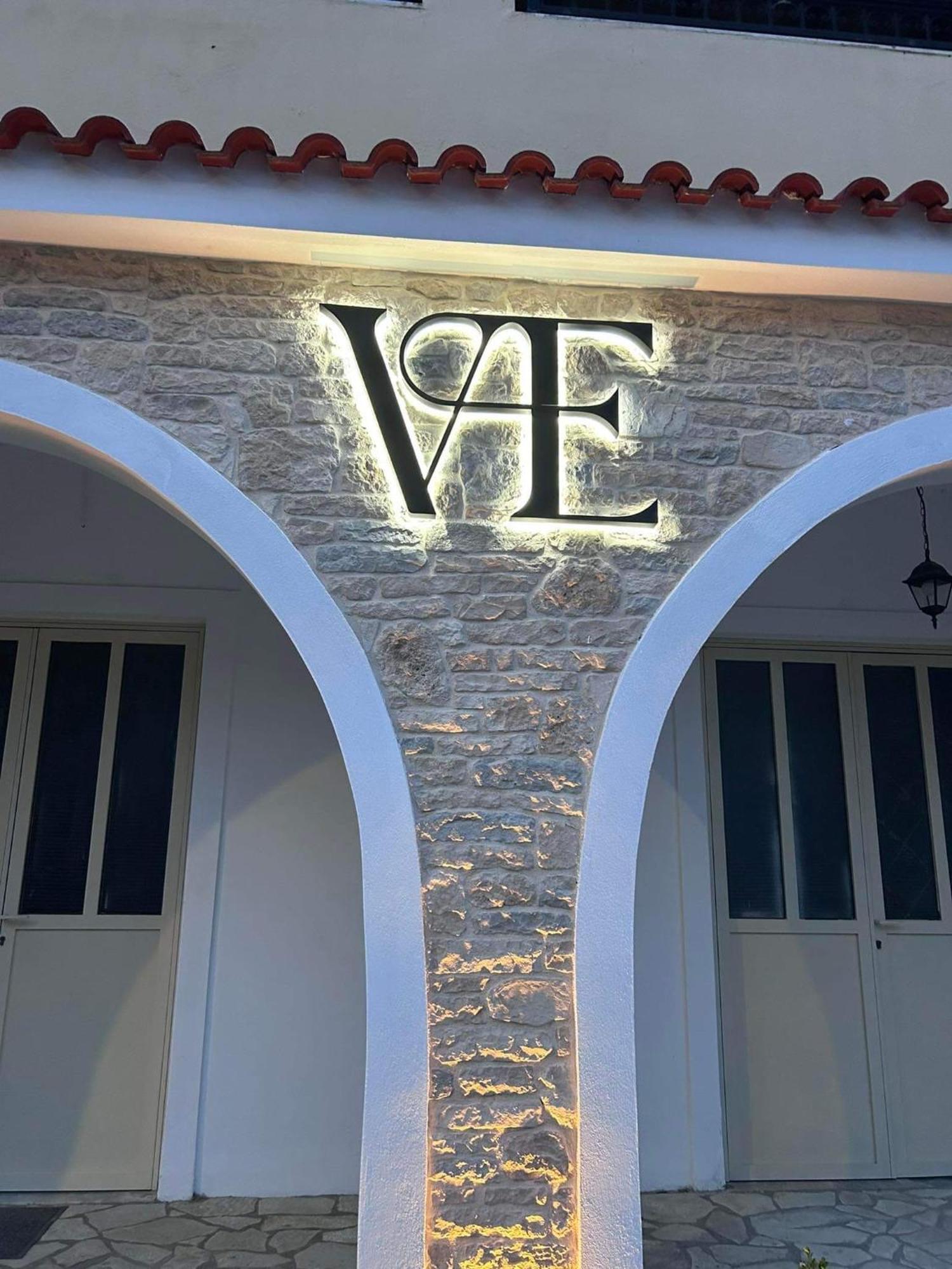 Lákka Vasiliki Apartments מראה חיצוני תמונה